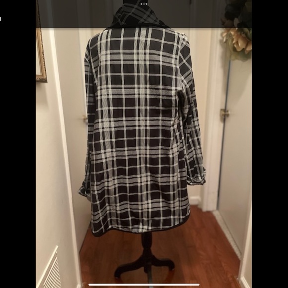 Black and white plaid long blazer. Vintage. Rosettes. - Picture 2 of 8